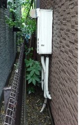 画像1：給湯器全体の撮影例（戸建て：壁掛設置タイプ）