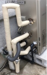 画像2：配管の撮影例（戸建て：据置設置タイプ）